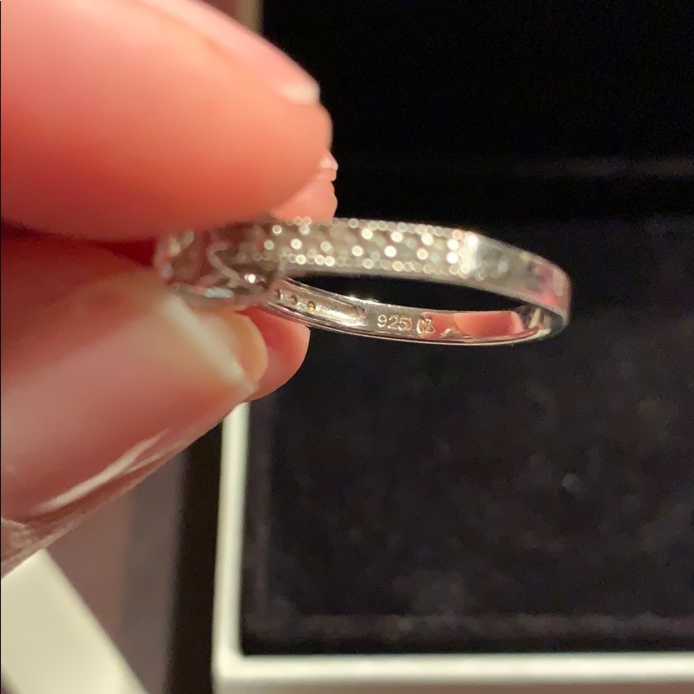 Ring - Picture 3 of 4